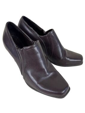 Nickels Park Brown Faux Leather Heeled Slip On Square Toe Booties Women's Size 9